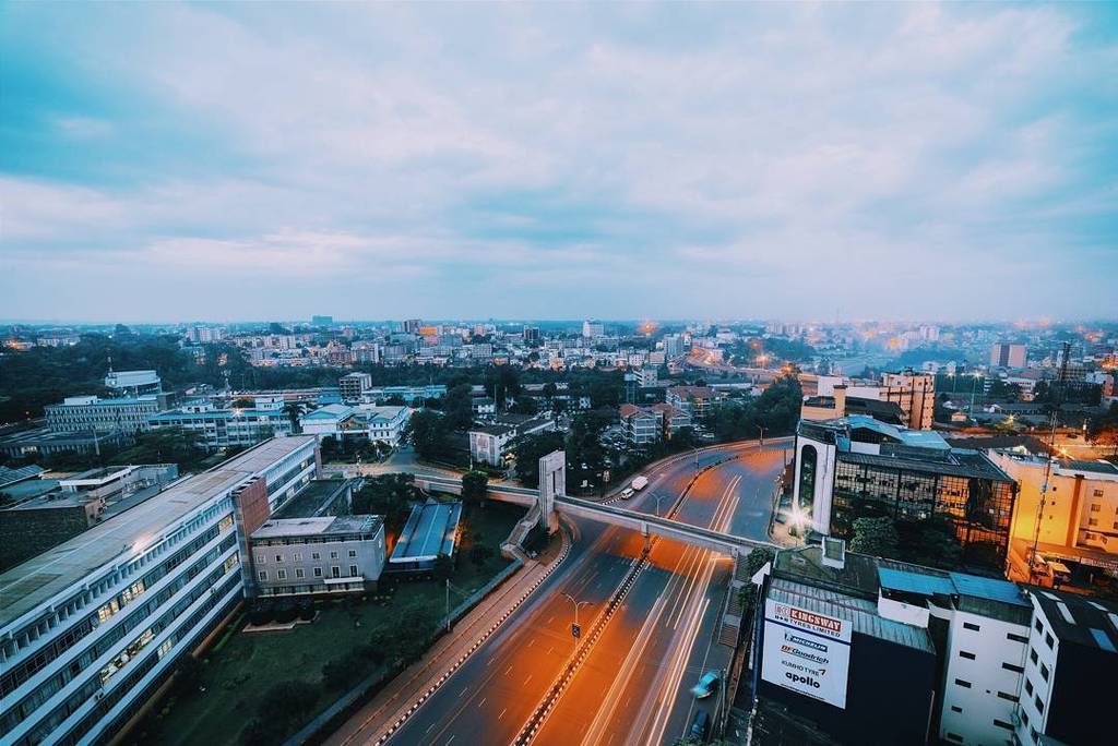 CV8q2OiWwAAwixC.jpg:large