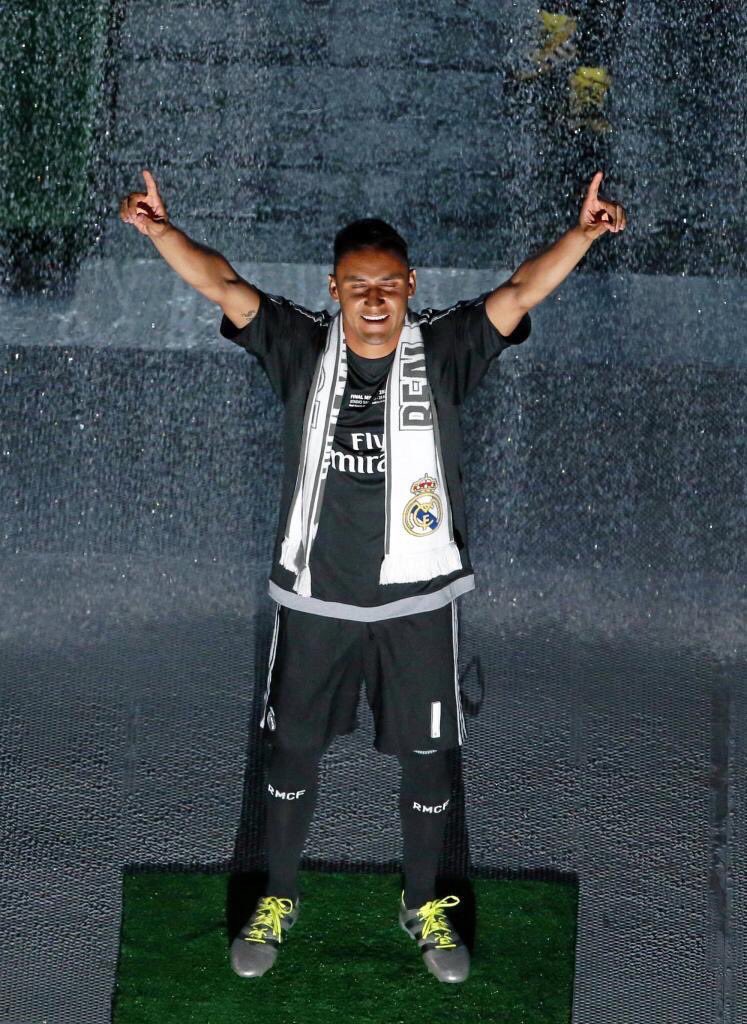 CjqFNecWgAIcvBJ.jpg:large