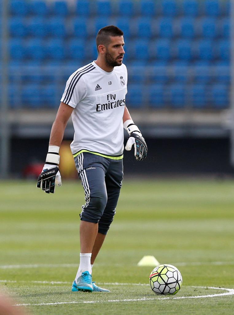 COfKOzmVEAAxRps.jpg:large