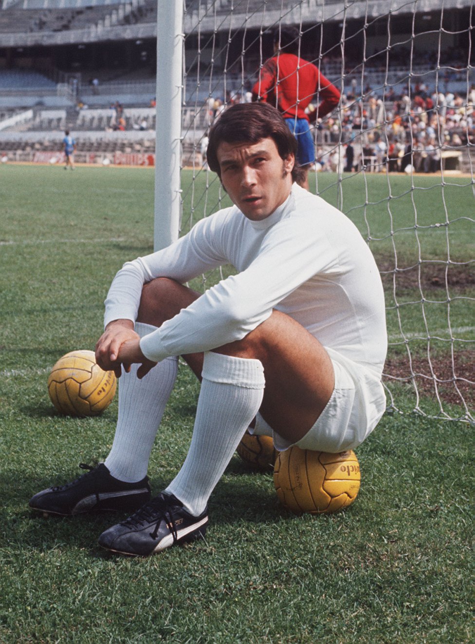 Cf1GFKSUAAA1m8H.jpg:large