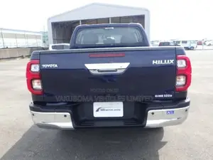 Toyota Hilux 2023 Black