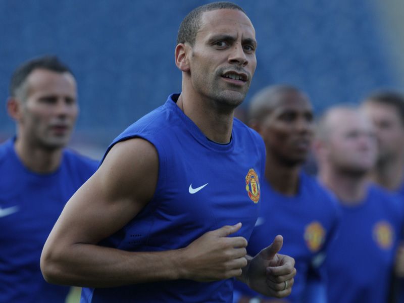 Training-gallery-Rio-Ferdinand_2621370.jpg