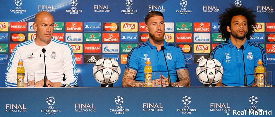 DBP58P4WAAIdvvz.jpg:large