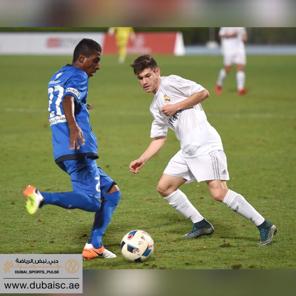 CgGk5ScXEAAvbC3.jpg:large