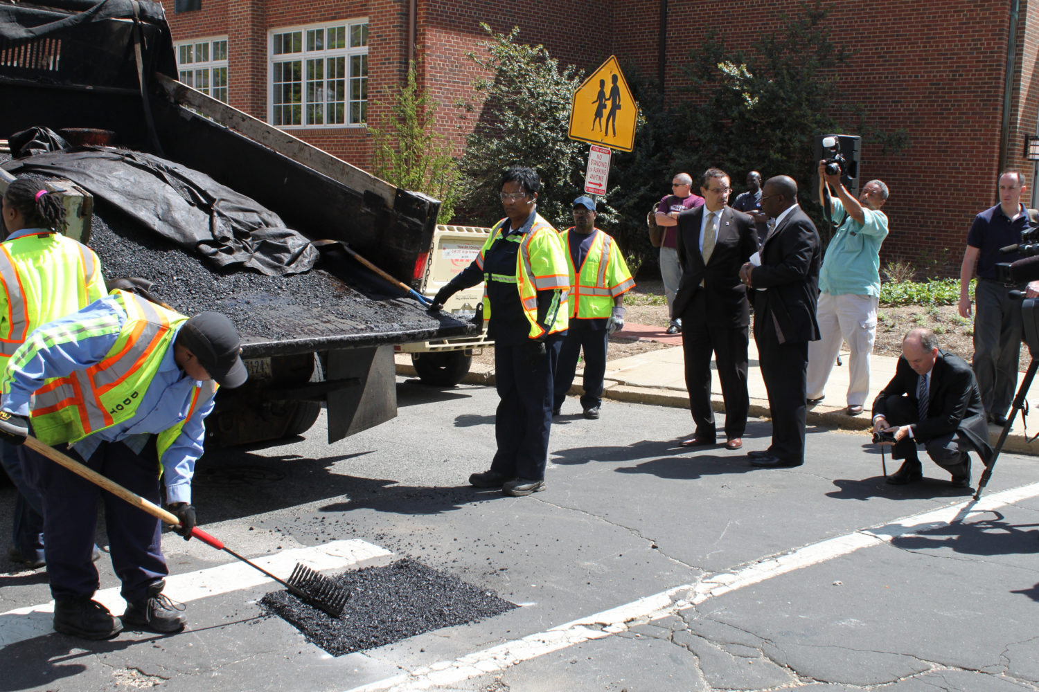 pothole-1500x1000.jpg