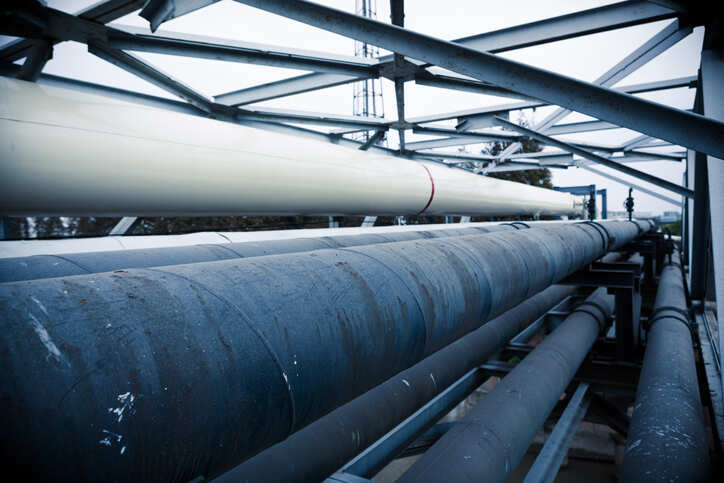 Uganda, Total reach agreement bringing crude pipeline construction closer