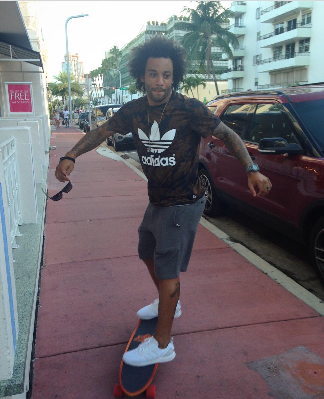 ClubKziWYAA_Cbn.jpg:large