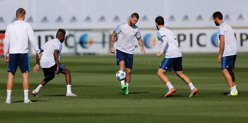 CO29OXXWgAAE9hP.jpg:large