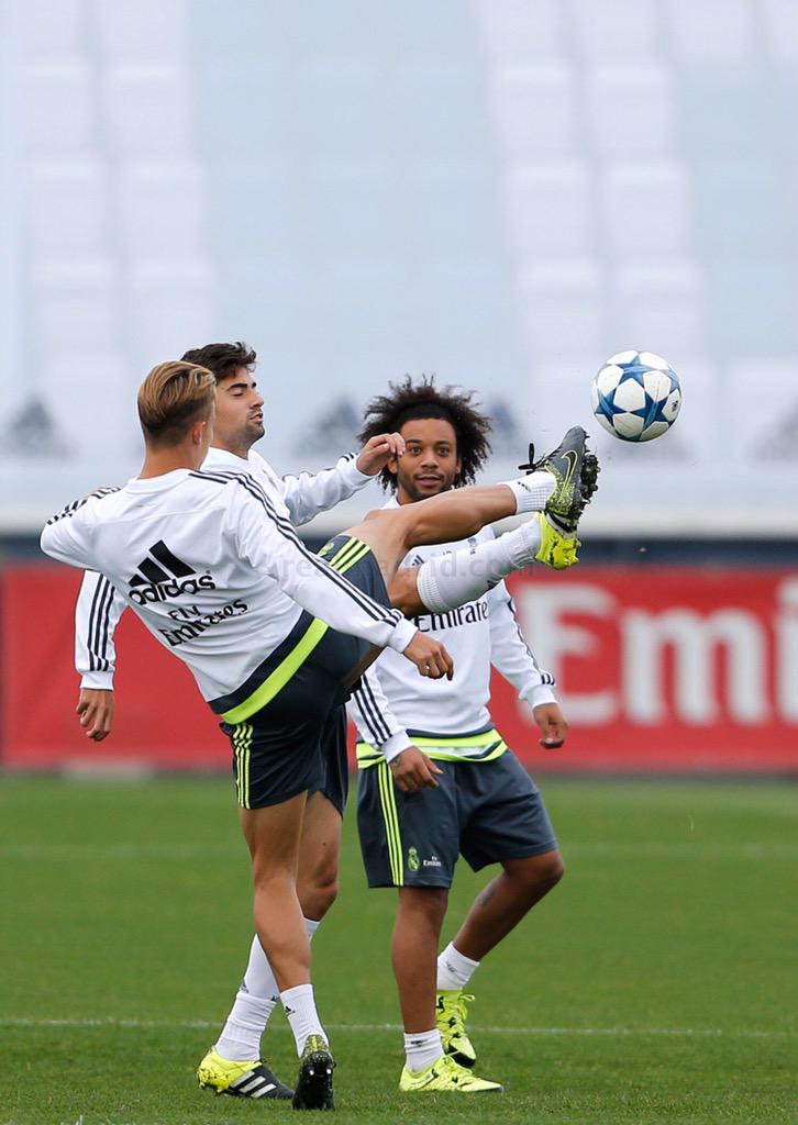 CRrRo9-UsAEyjg2.jpg:large