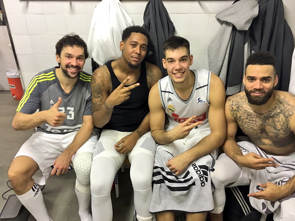 CWrHVl_U8AAgFwh.jpg:large