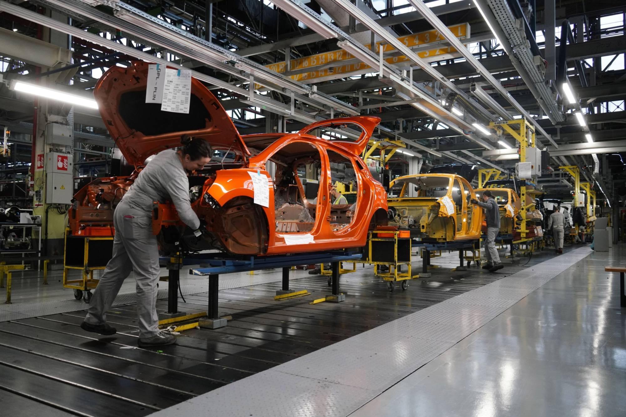 Technology is forcing drastic change on the auto industry - The Japan Times