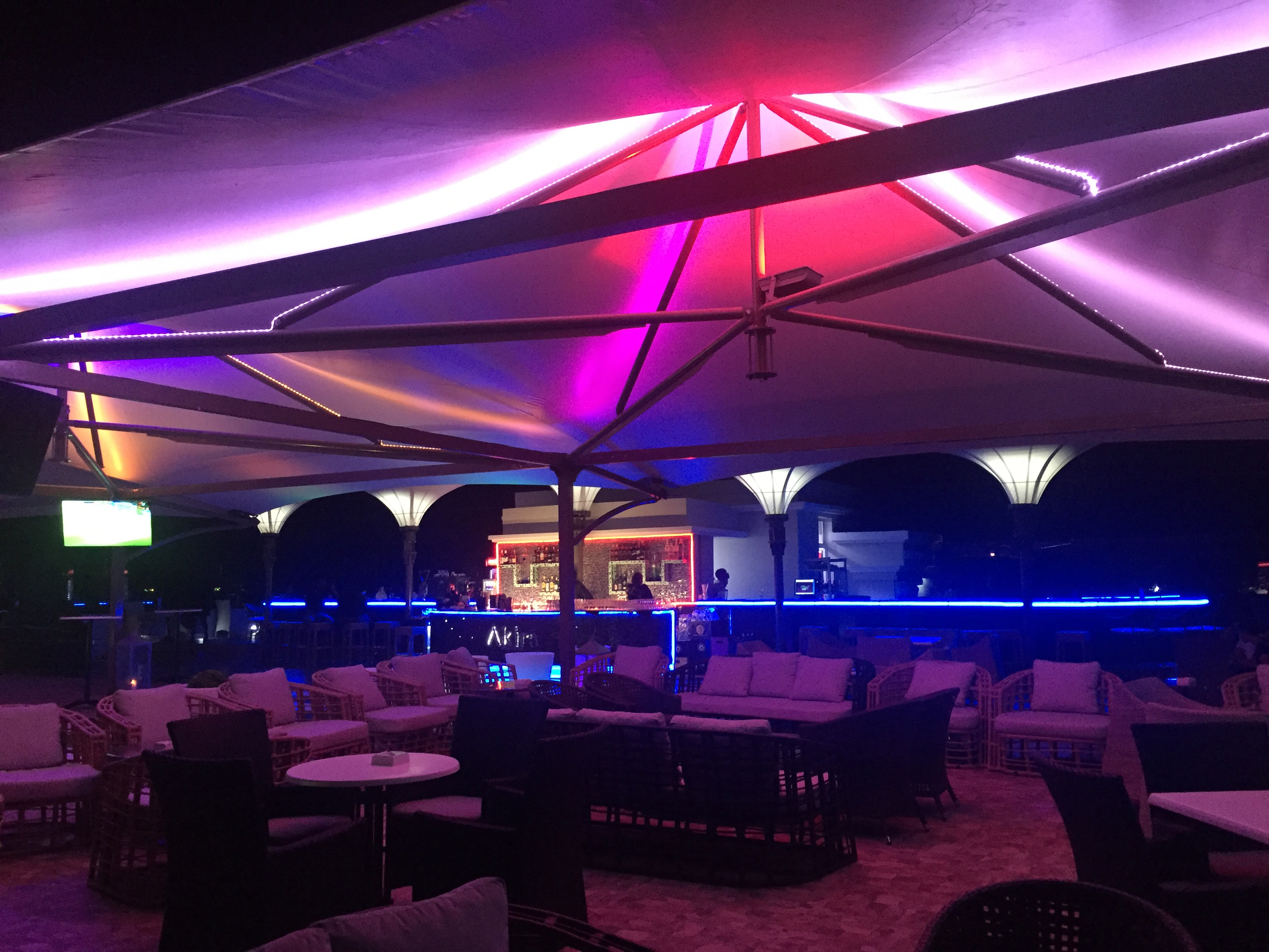 AF1QipP6_VTQodw2JNFV2QAwCC4fAYoRsWF2Qn-5VsJ6=s0