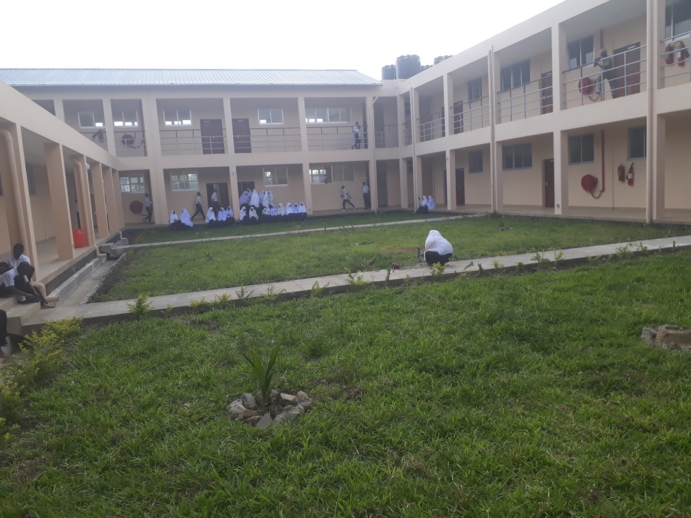 AF1QipMyGf26R13zw0oHpt7ahvBES_ZR66P9_QioEl2c=s1360-w1360-h1020