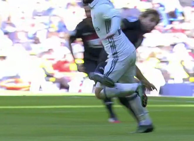 C1ka0A-WEAE7WZF.jpg:large