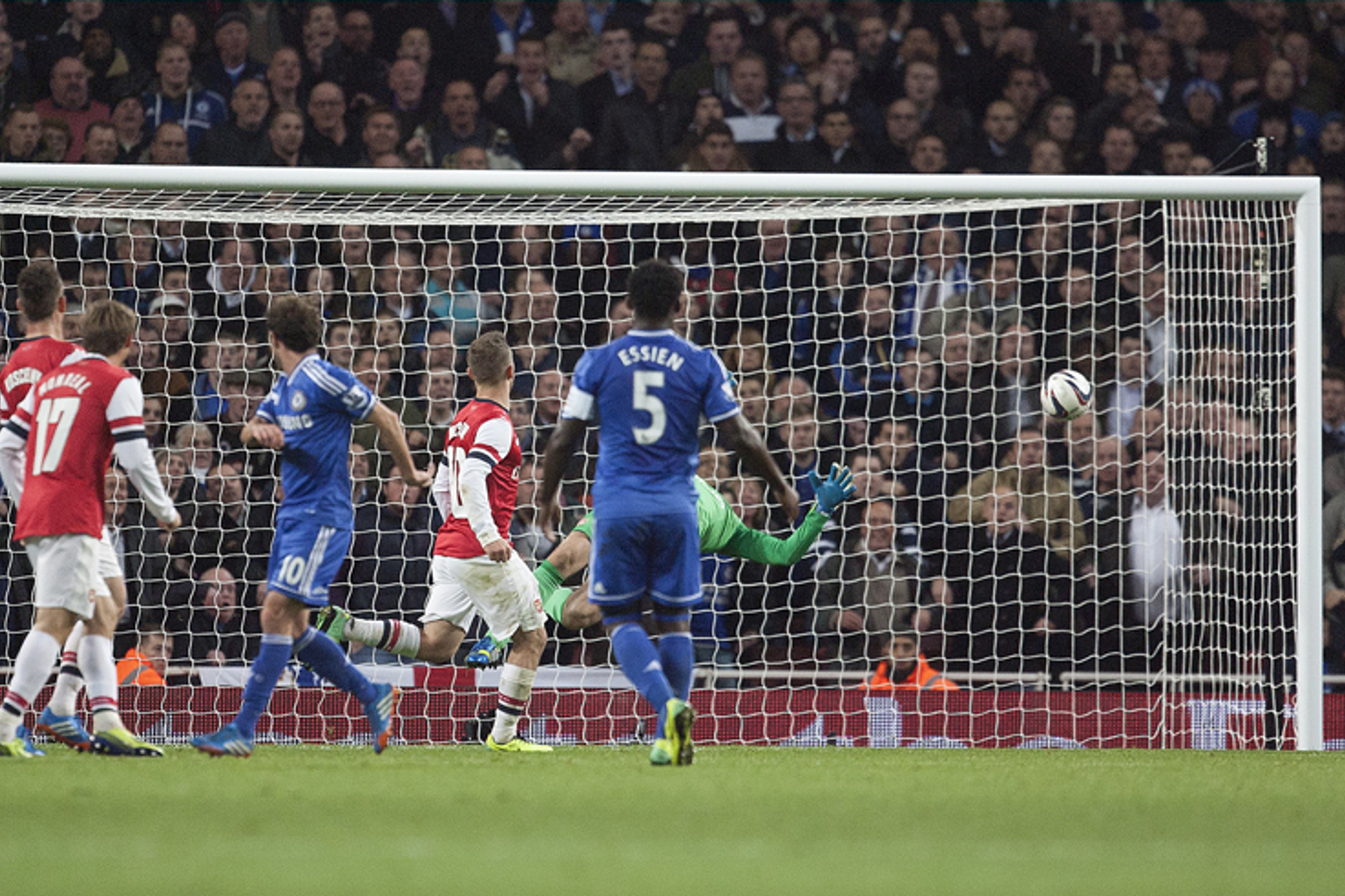 Arsenal-v-Chelsea-2654619.png