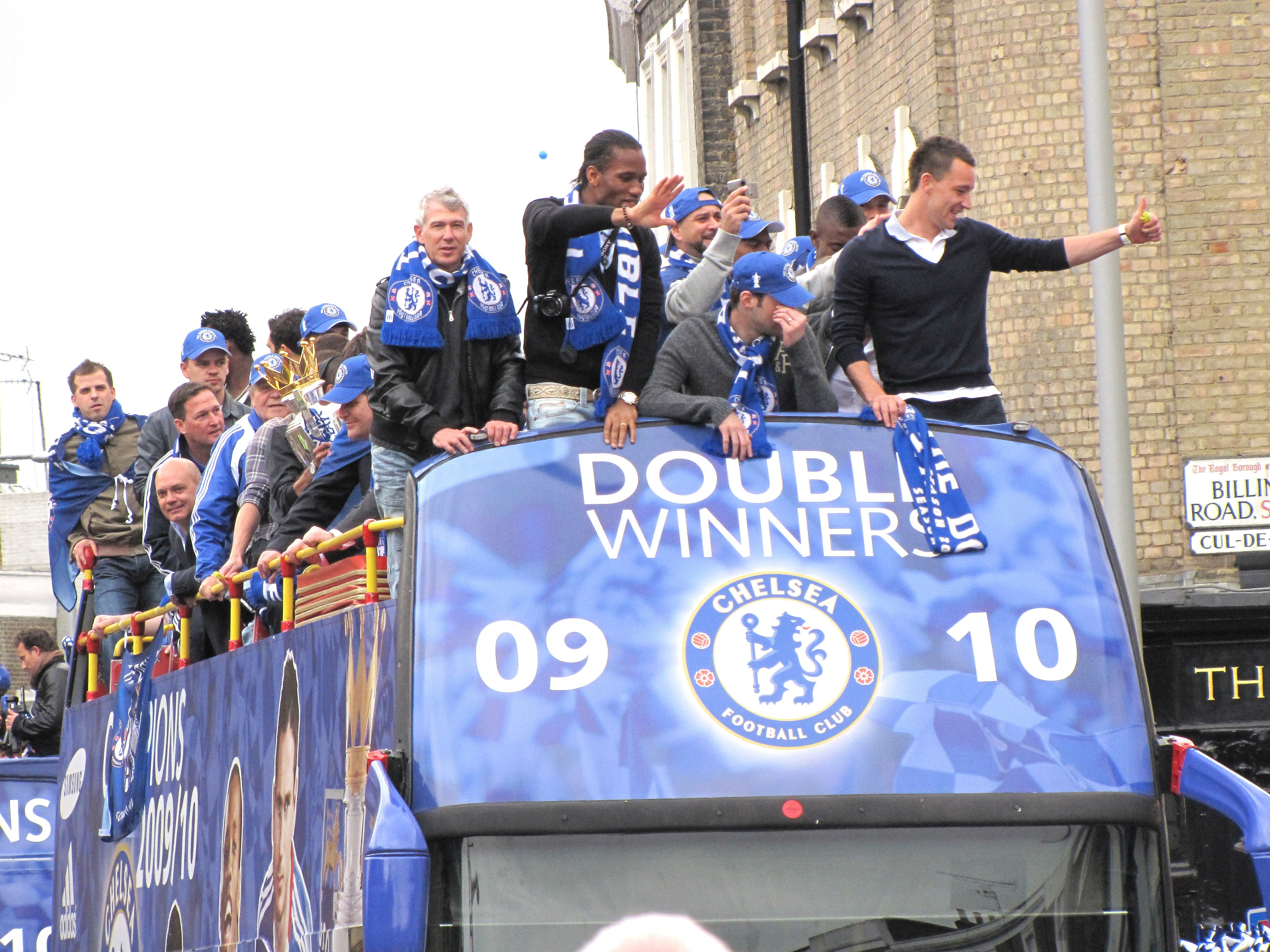 Chelsea_double_winner_2009-10.JPG