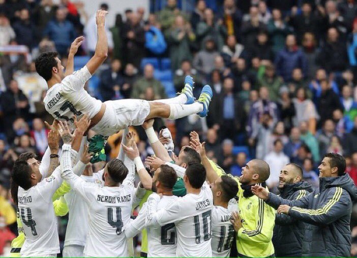 Cj9RT6fXAAAqfqx.jpg:large