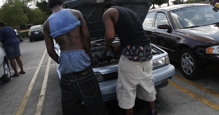 pull-up-your-pants-law1.jpg
