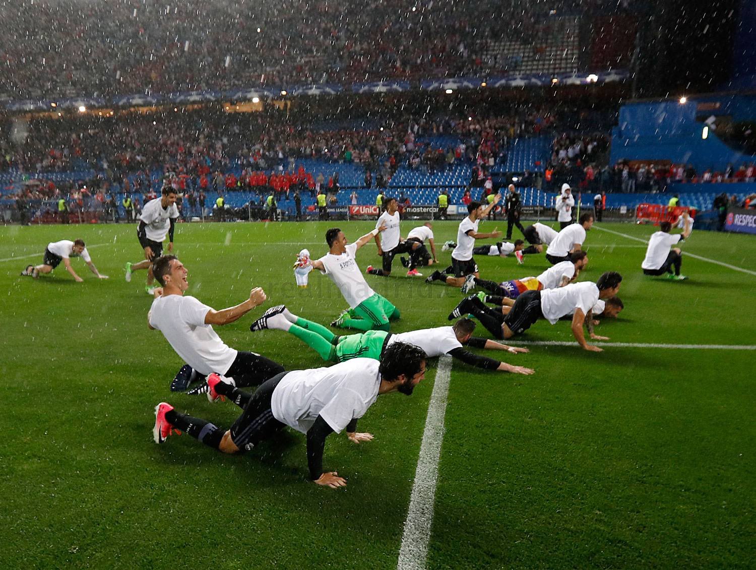 C_hhn99XkAExw6o.jpg:large