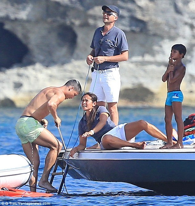 Ronaldo-3.jpg