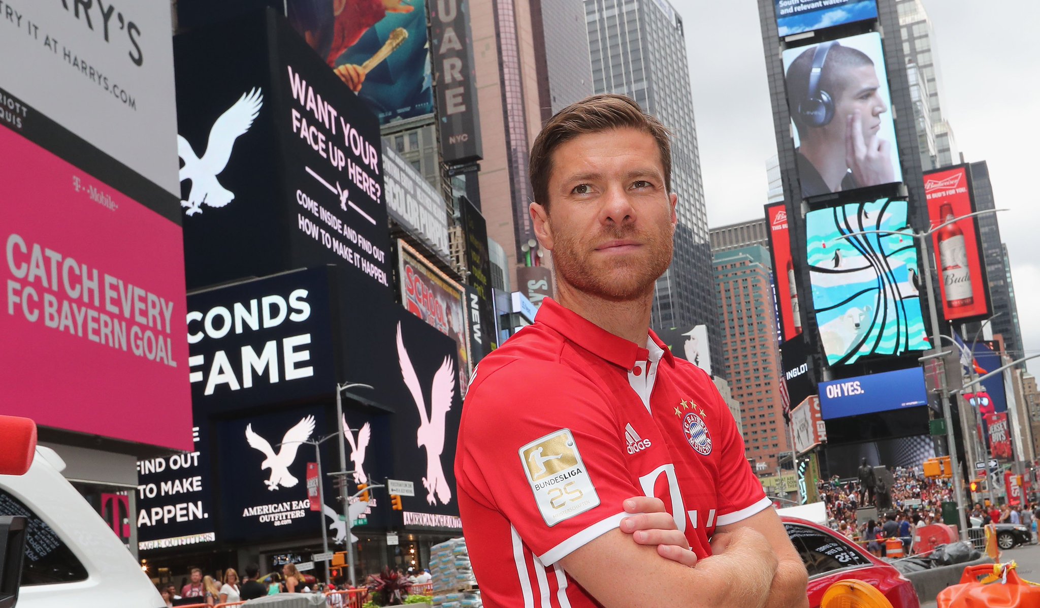 CoxrA0HWgAAIYND.jpg:large