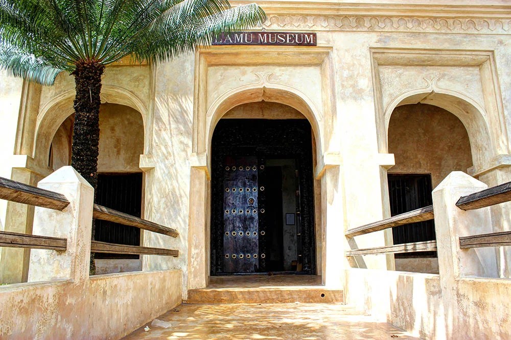 Lamu-Museum_entrance.jpg
