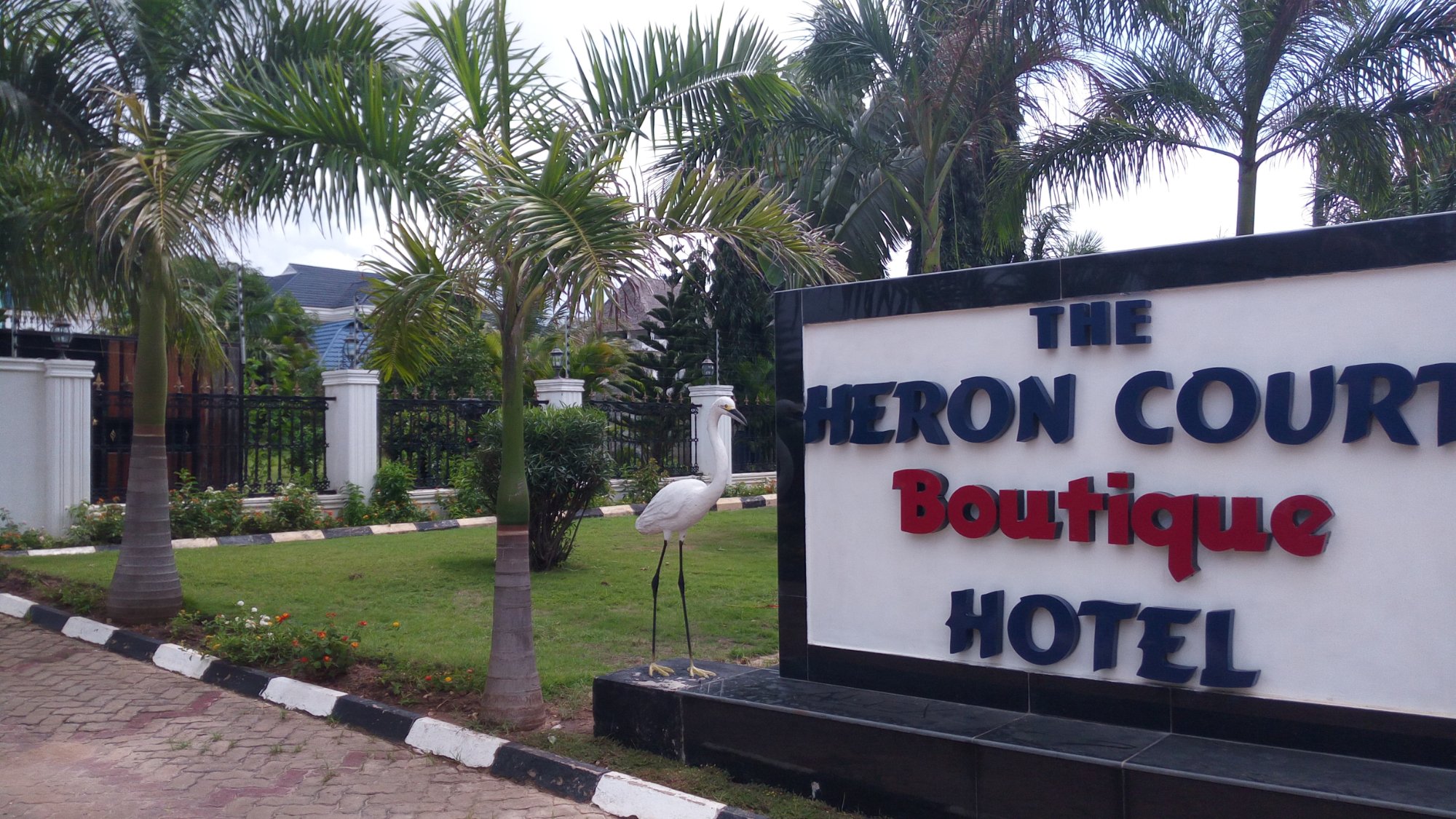 the-heron-court-boutique.jpg