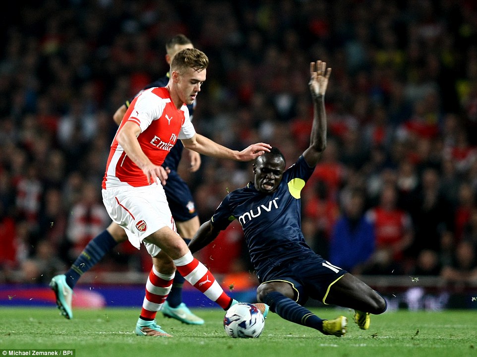 1411503551468_wps_37_Calum_Chambers_of_Arsenal.jpg