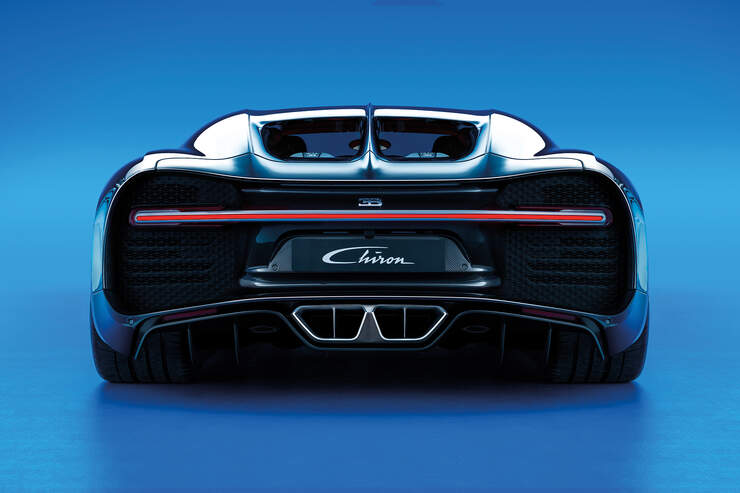 Bugatti-Chiron-fotoshowBig-3ab9bb4f-929980.jpg