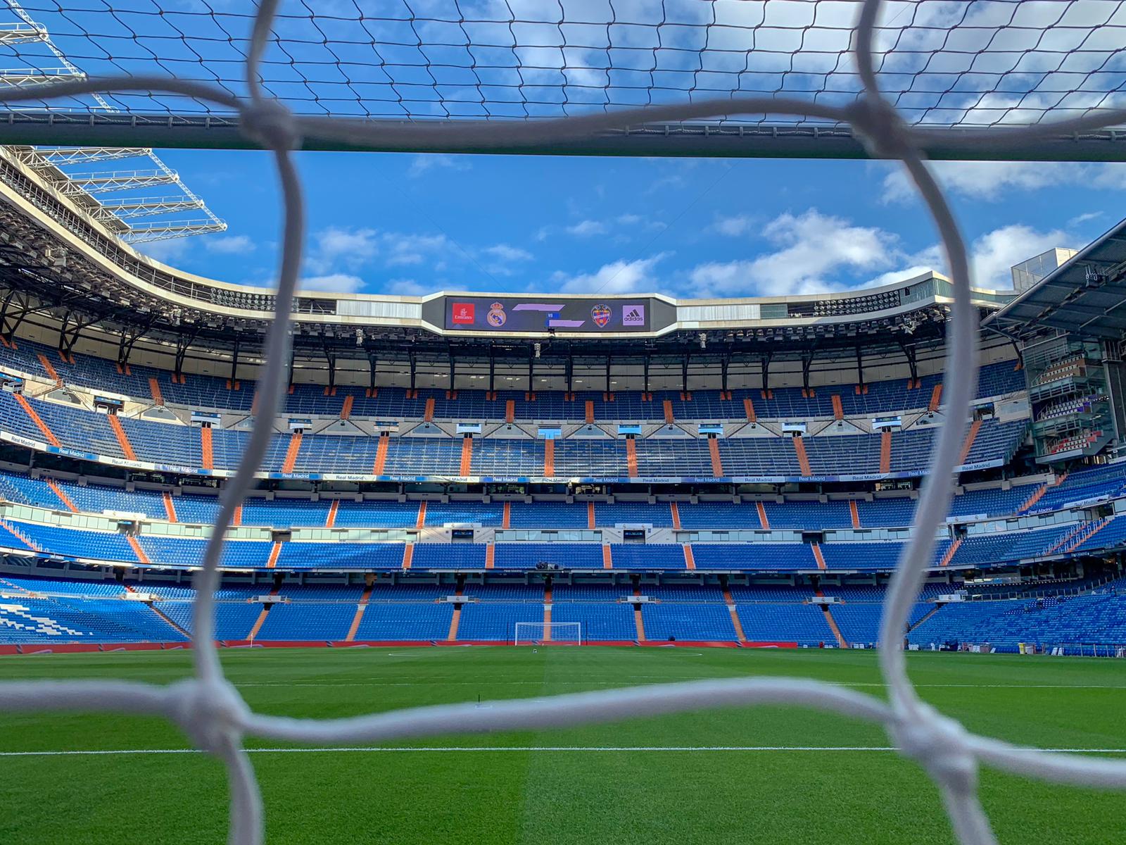 Dp8C6EDWkAUExox.jpg:large