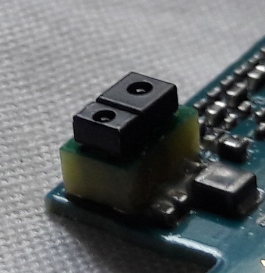 Smartphone_proximity_sensor.jpg