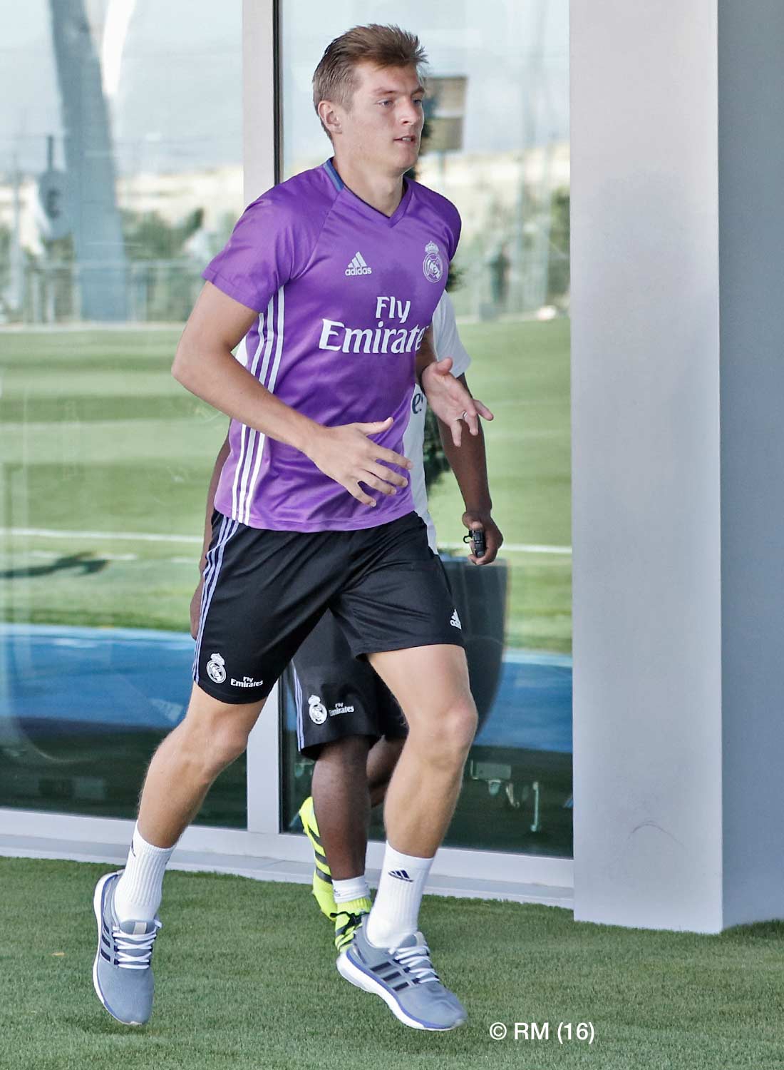 CqNK47fUsAAfBbX.jpg:large