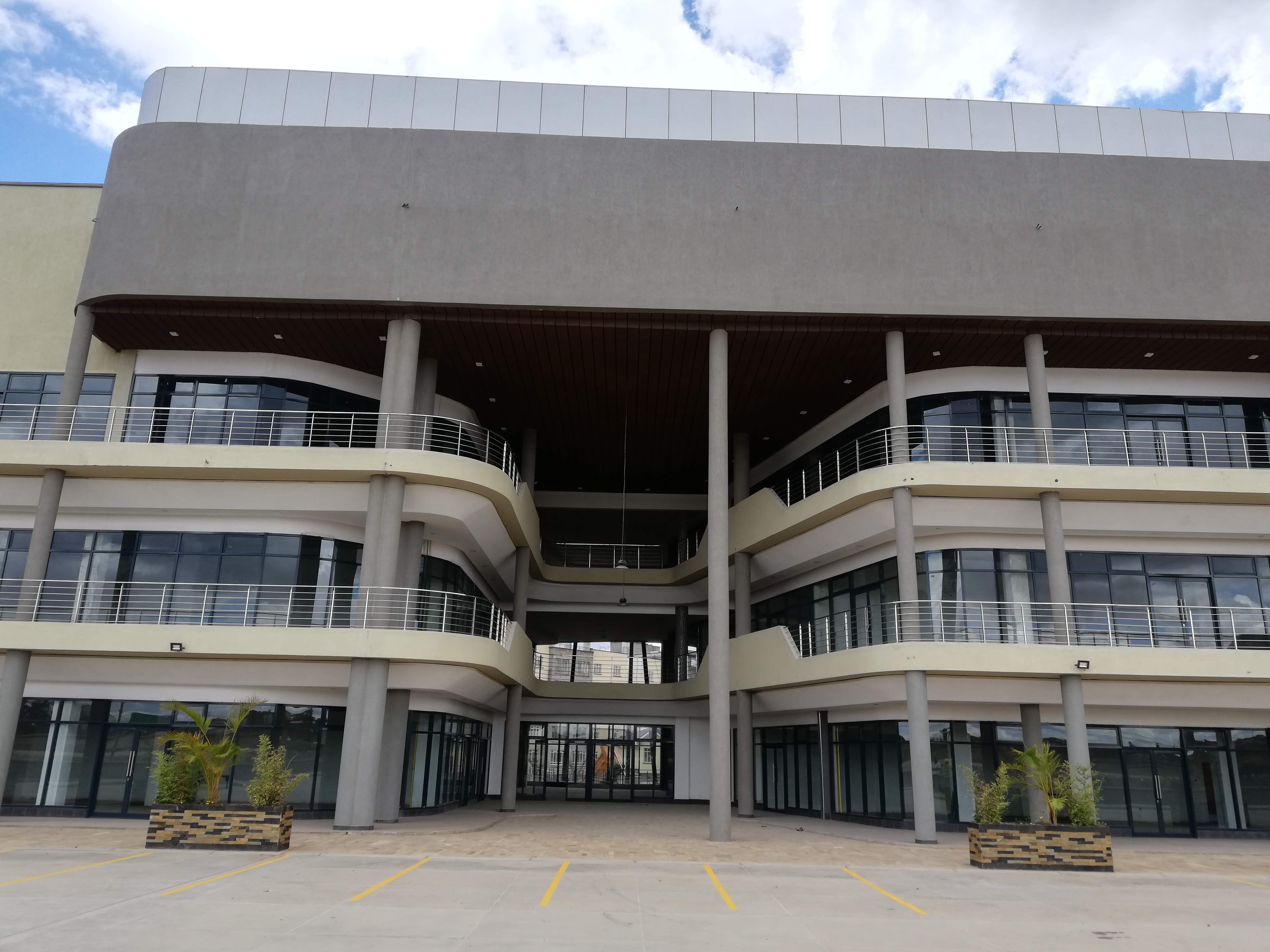 AF1QipMWEexNRjZ8-71emAiD_HkJ2xEjqbpfyqm5s5ka=s0