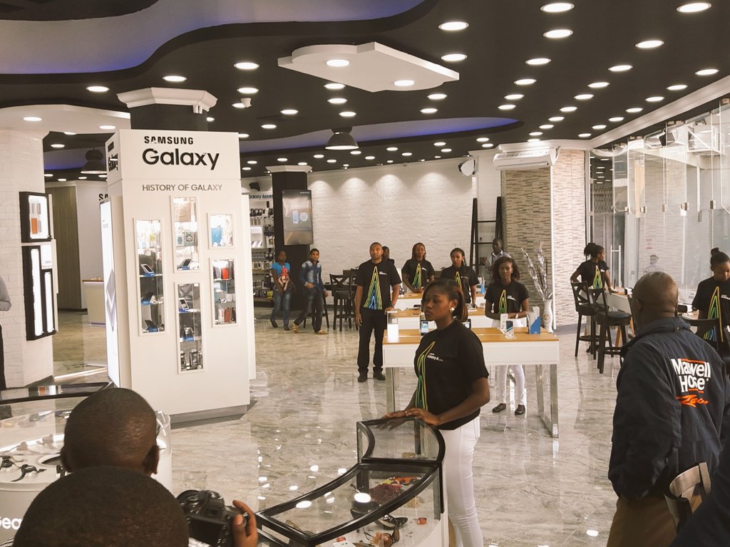 CcC0YxqW4AAAiLq.jpg:large