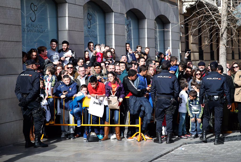 Cam-6u7WwAAd03u.jpg:large