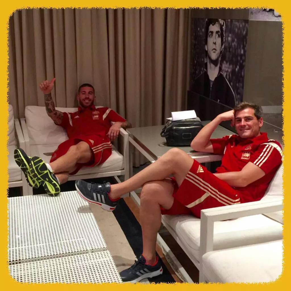 COAp2gJWIAALo30.jpg:large