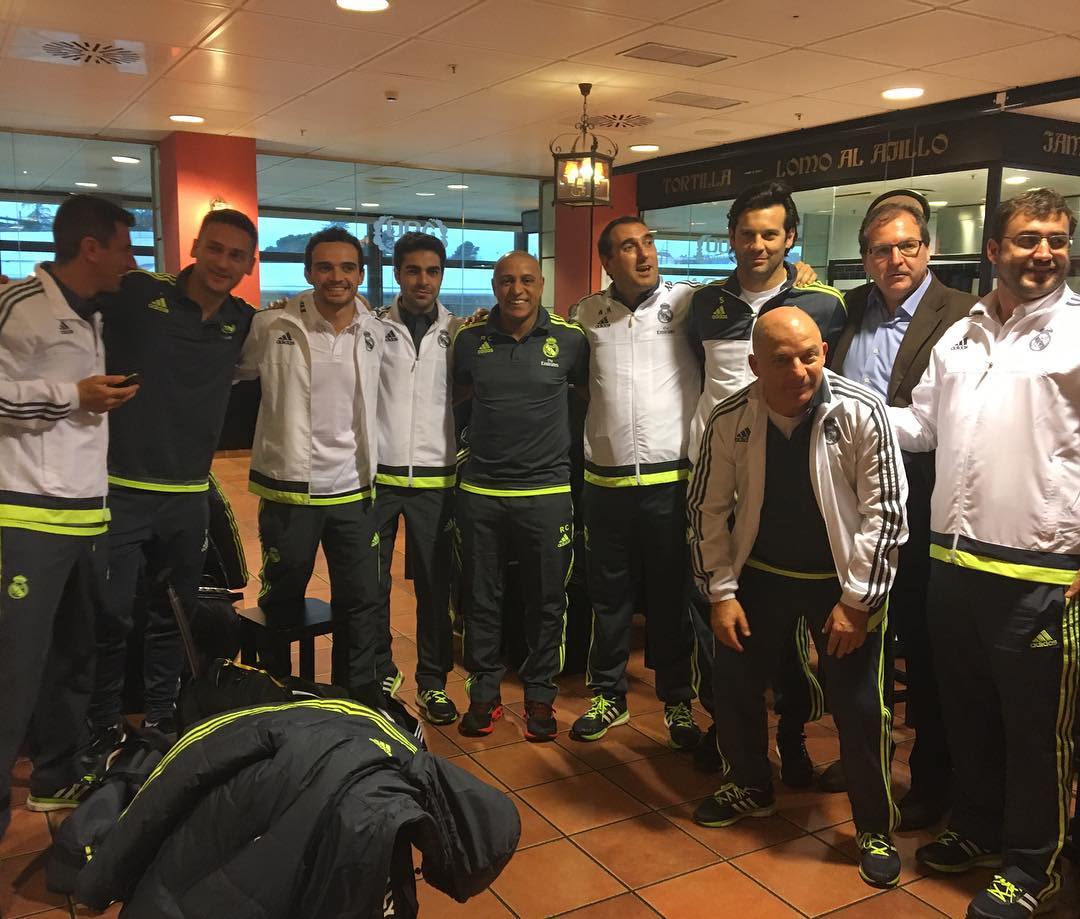 CaxnIKsWEAAGMXe.jpg:large