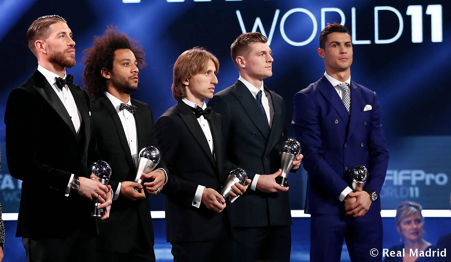 C1wxqTzWEAAEz0Y.jpg:large