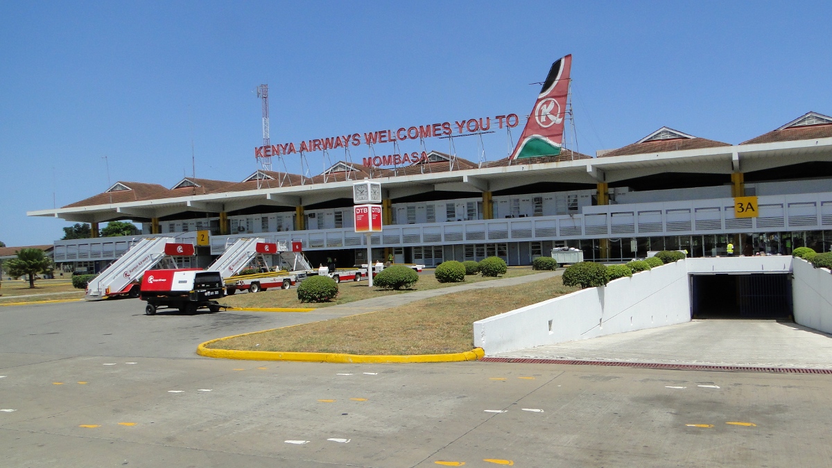Moi_Airport_Mombasa_2010.jpg
