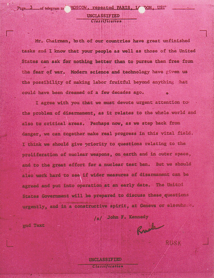 cmc_jfk_oct28_03.jpg