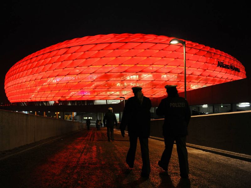 Allianz-Arena_2914368.jpg