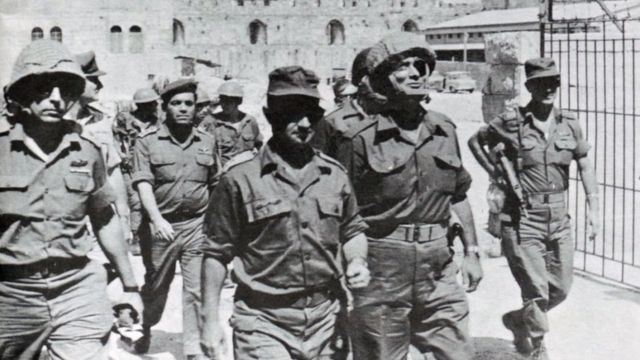 Makamanda wa jeshi la Israel wawawili mashariki mwa Jerusalem wakati wa vita vya siku sita 1967