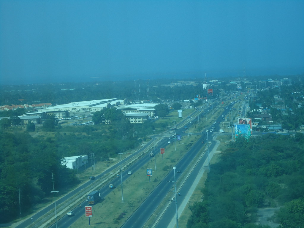 5401491256_6da0d2bc70_b.jpg