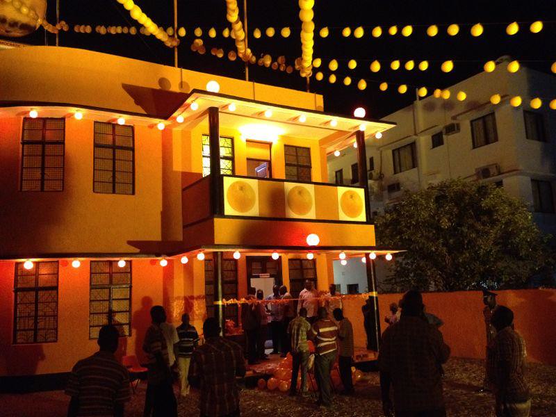 8238416339_b045a679a4_b.jpg