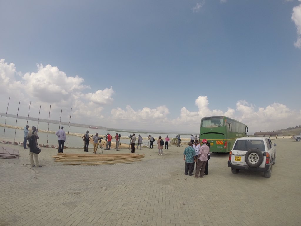 CdmfnGEWEAAzkoe.jpg:large