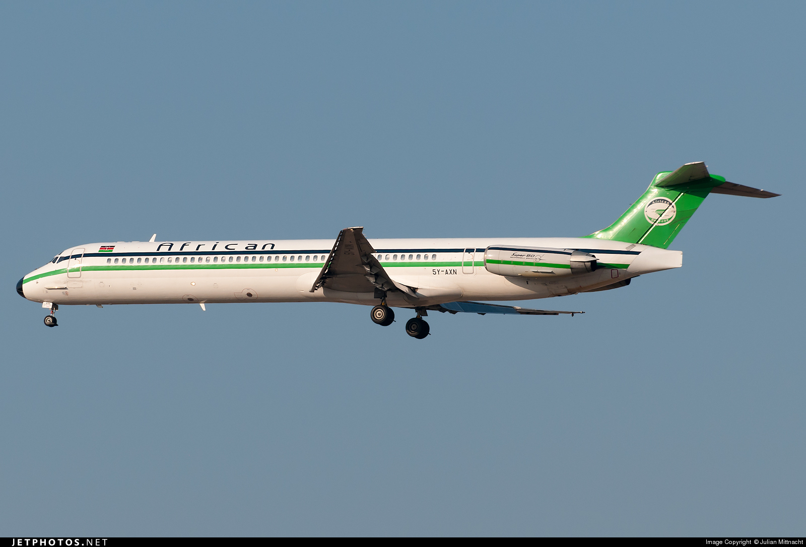 5Y-AXN - McDonnell Douglas MD-82 - African Express Airways