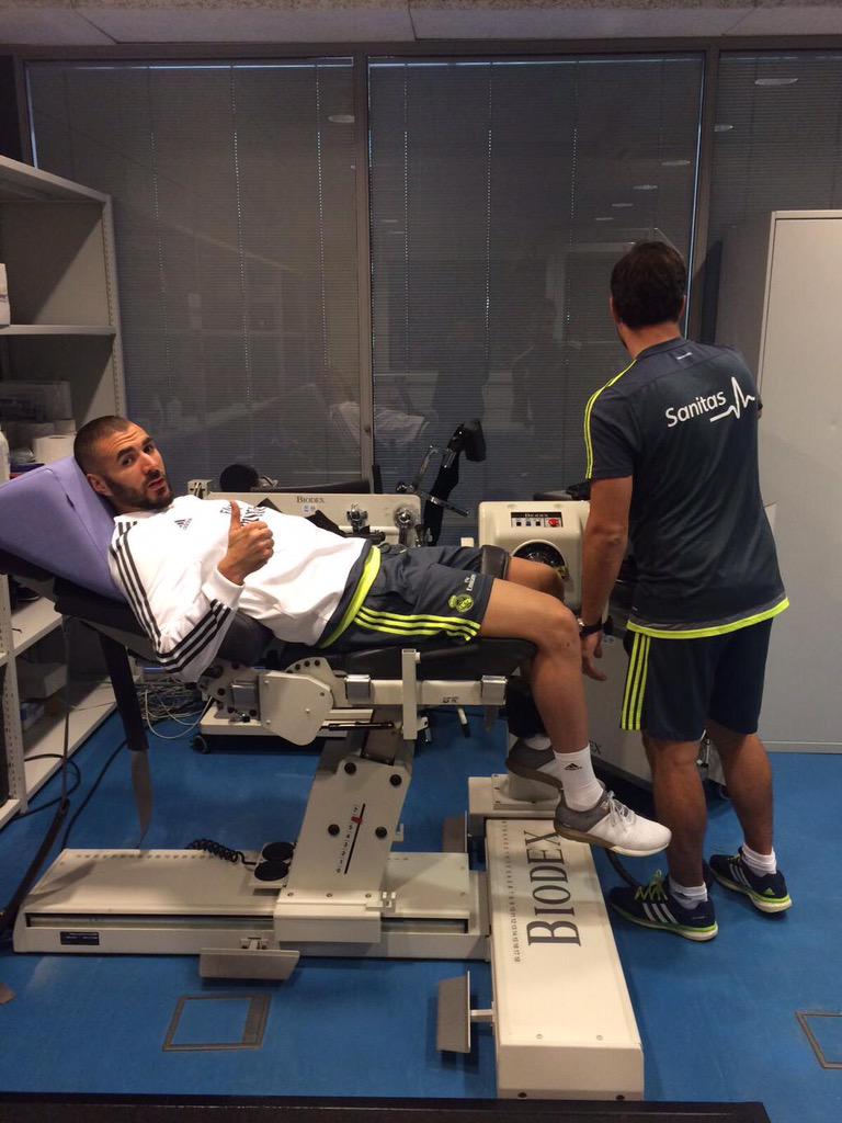 CRq8JeLVEAI05NH.jpg:large