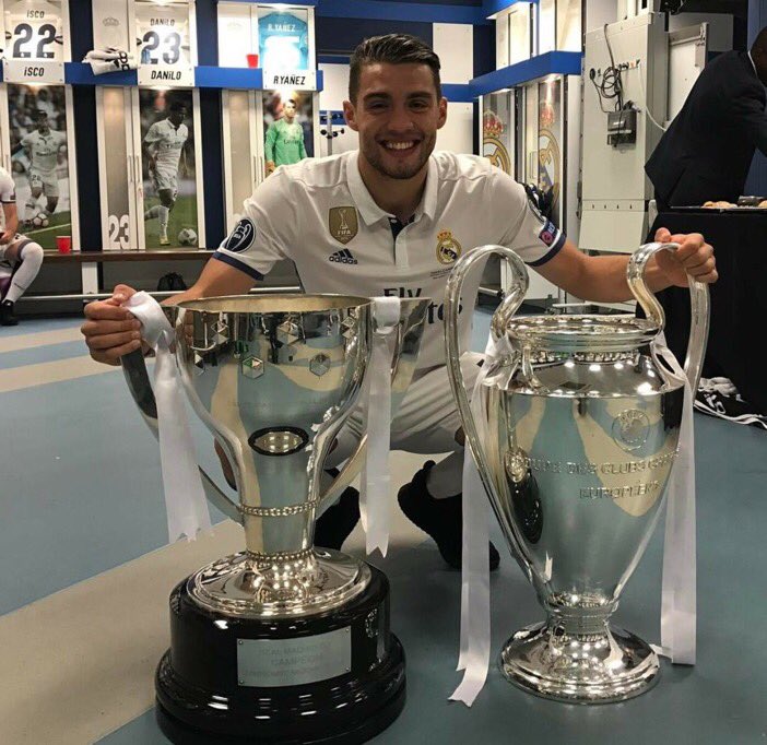 DBgpY26W0AUE_Nt.jpg:large