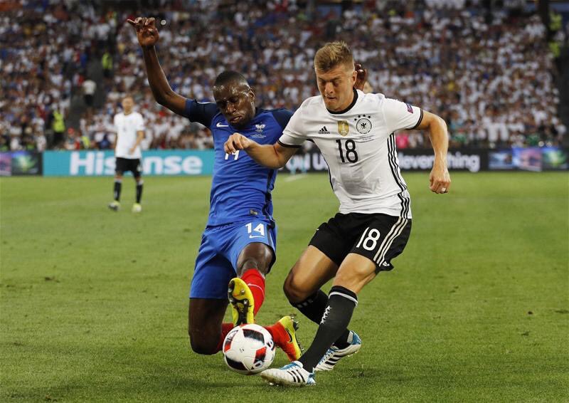 Cm13LfAWYAAXF7u.jpg:large