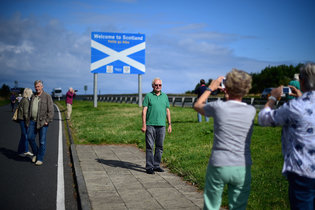 08SCOTLAND-master315-v2.jpg